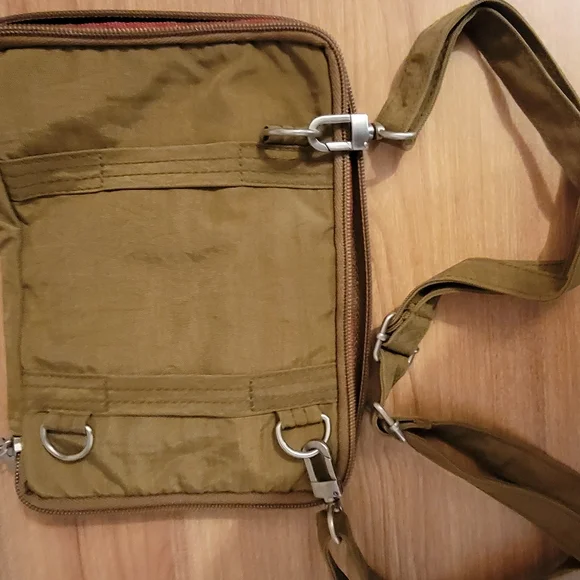 Small Baggallini Crossbody Convertible Bag, Green - Picture 2 of 5